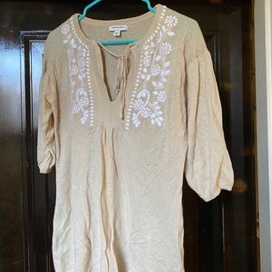 Cute Banana Republic shirt